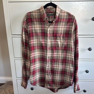 G.H. Bass & Co. Perfect Fall Button Down Flannel Medium